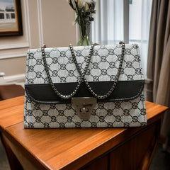 Elegant Luxury Box Bag Handbag | Premium Ladies Shoulder Bag, Buy Trendy Women’s Handbags Online – Affordable Luxury in Every Bag