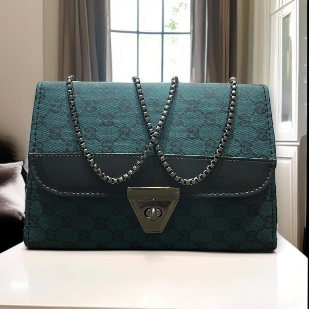 Elegant Luxury Box Bag Handbag | Premium Ladies Shoulder Bag, Buy Trendy Women’s Handbags Online – Affordable Luxury in Every Bag