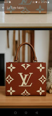 LV Canvax Box Hand Bags